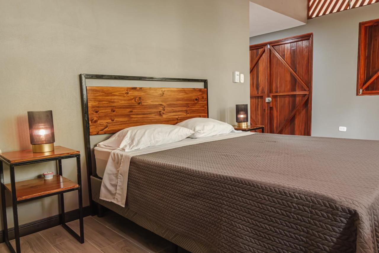 Hotel Boutique The Green Jungle House Puerto Viejo de Talamanca エクステリア 写真