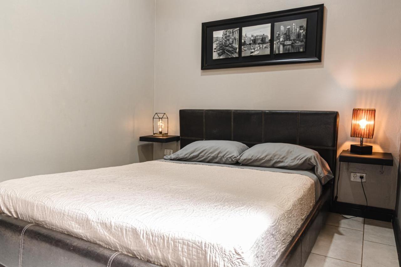 Hotel Boutique The Green Jungle House Puerto Viejo de Talamanca エクステリア 写真